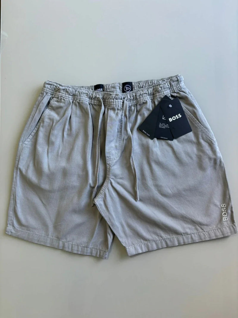 (PAGUE 4 LEVE 6) Shorts Mauricinho Boss